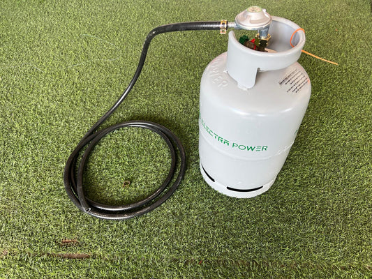 קיט מיכל גז 5 קילו חדש מלא עם ווסת וצינור גומי תקני