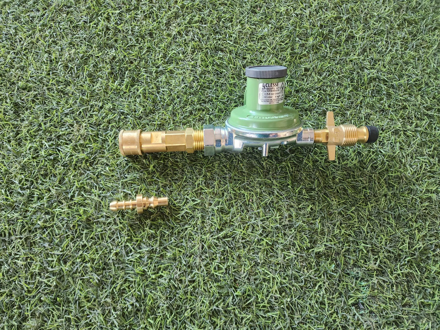 ווסת גז 30 מילבר עם חיבור ניתוק מהיר נשלף